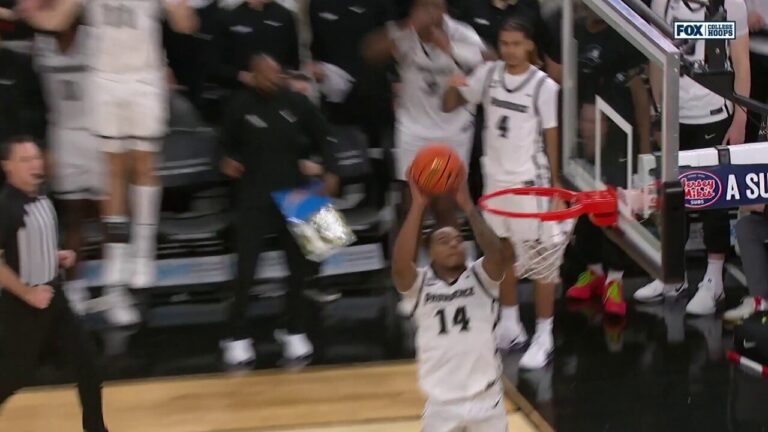 Providence's Corey Floyd throws down alley-oop to seal 78-68 win over Georgetown