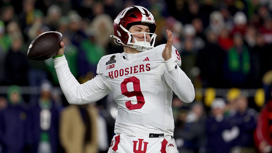 Indiana quarterback Kurtis Rourke believed to have played entire season with torn ACL: report