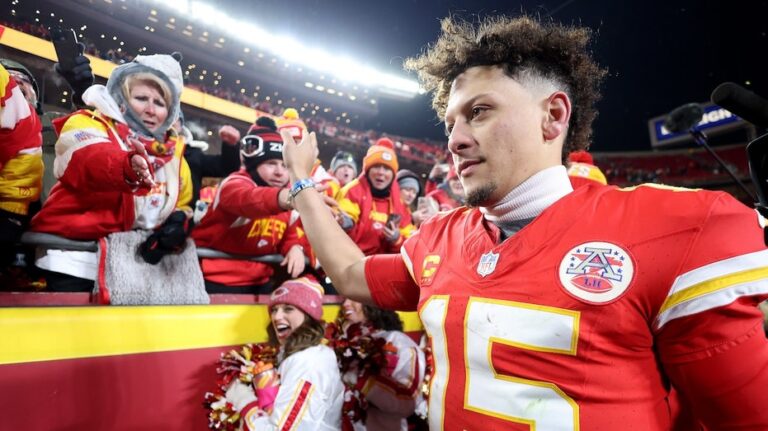 Patrick Mahomes leads Chiefs to AFC title game after daughter's birth as Caitlin Clark, Taylor Swift cheer