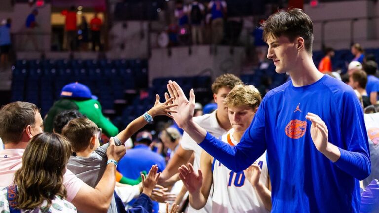 Florida's 7-foot-9 center meets Shaq in epic video: 'Pick on someone your own size'