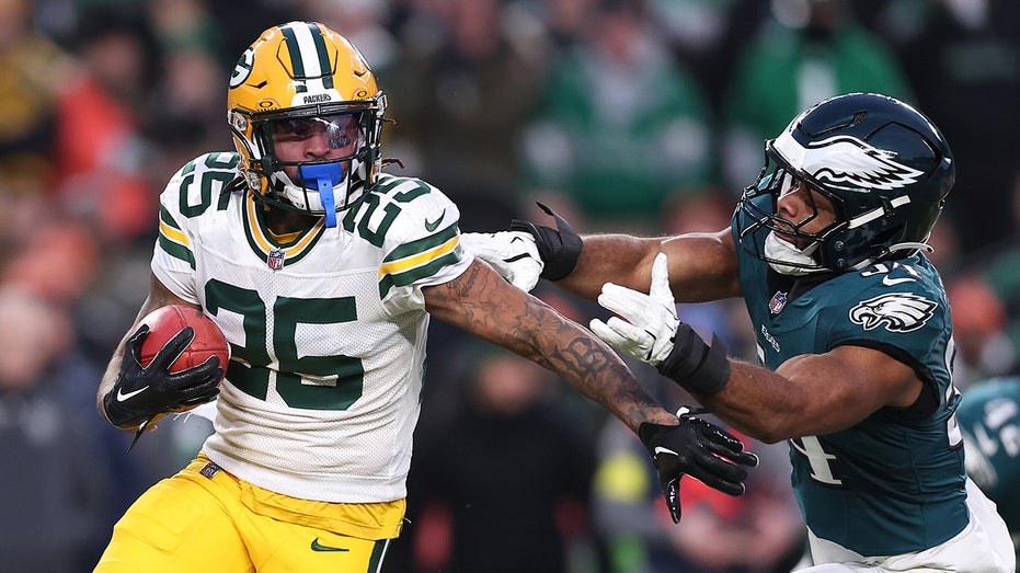 Packers' Keisean Nixon disputes early fumble in wild-card round game, argues Eagles should have been penalized