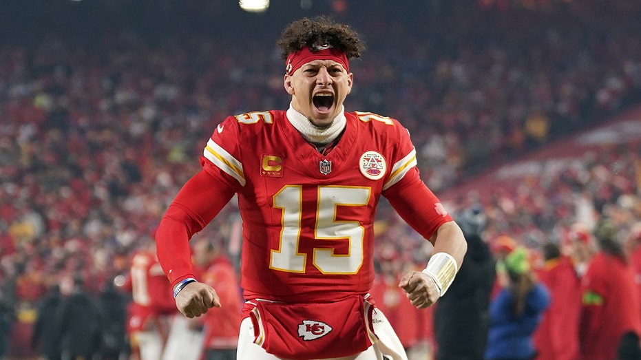 Patrick Mahomes thanks God as Chiefs have chance at NFL history with 3rd straight Super Bowl