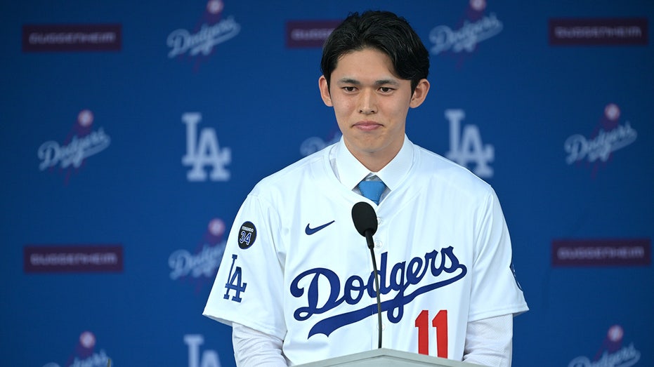 Japanese phenom Roki Sasaki says he wants to try an 'American hamburger' after signing with the Dodgers