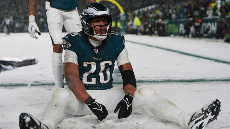 Saquon Barkley carves up Rams defense in snow, Eagles move to NFC title game