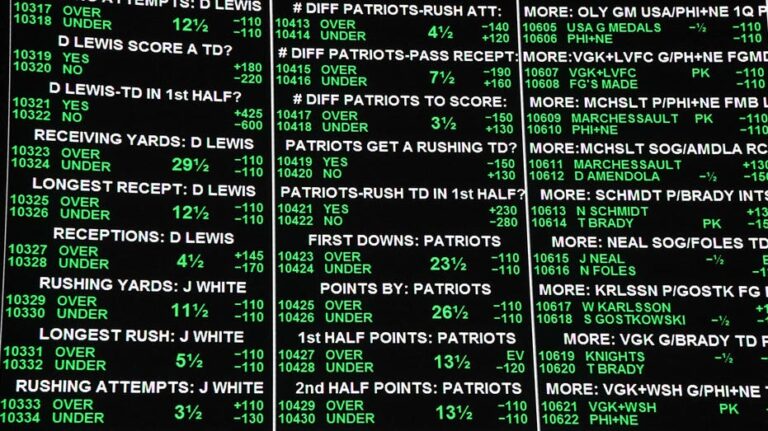 Connecticut lawmaker introduces bill that would legalize sports betting on flights to, from state