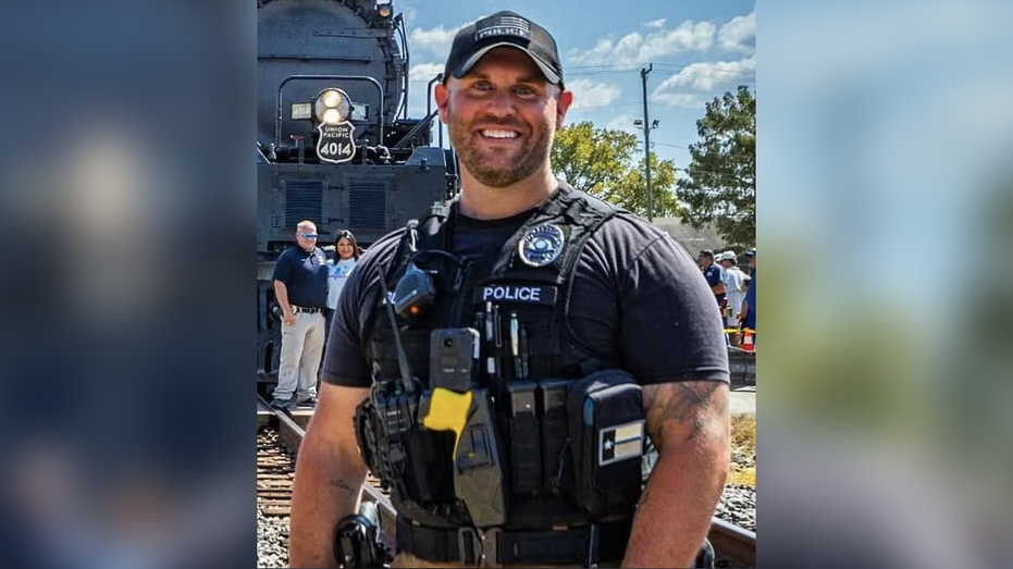 Texas police officer, an Army veteran, killed in line of duty during car chase