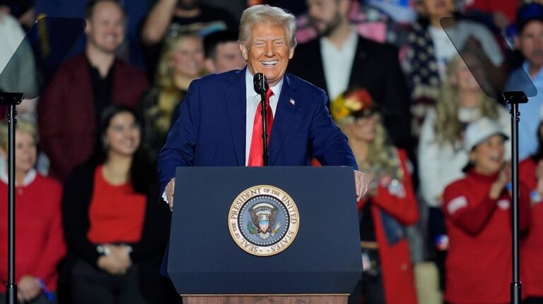 Trump vows to deliver on 'no tax on tips' campaign promise during Las Vegas speech: '100% yours'