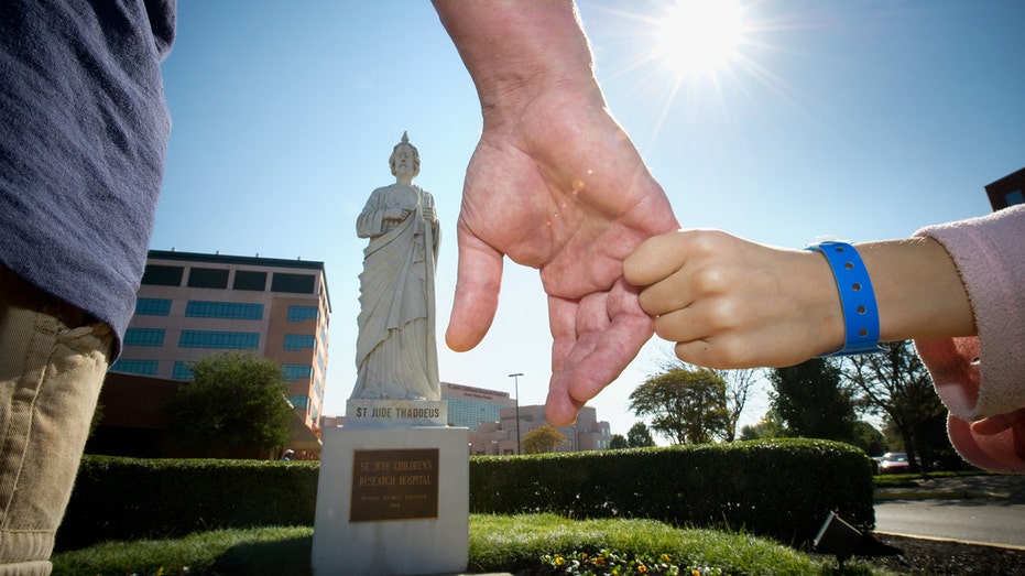 Brighten Valentine’s Day for sick kids in hospitals and those who need extra love