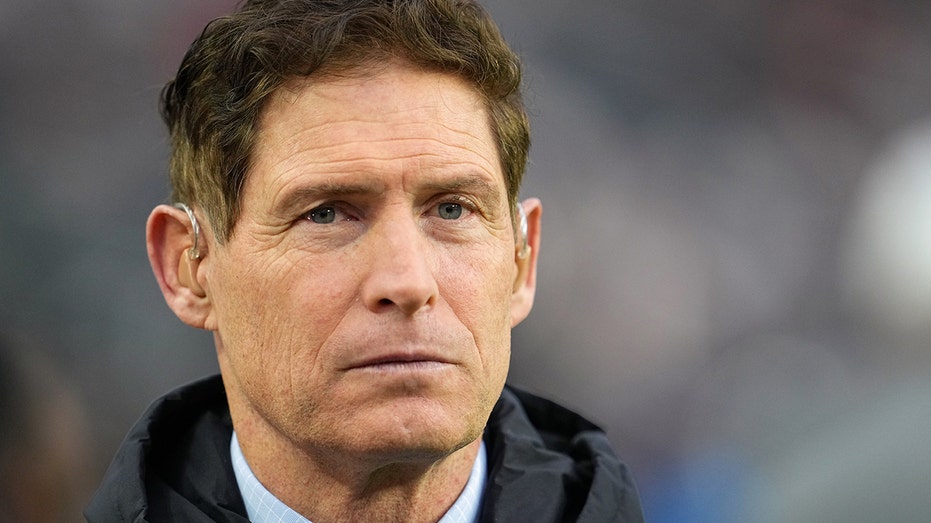 Hall of Famer Steve Young weighs in on Aaron Rodgers' NFL future as possible divorce with Jets looms