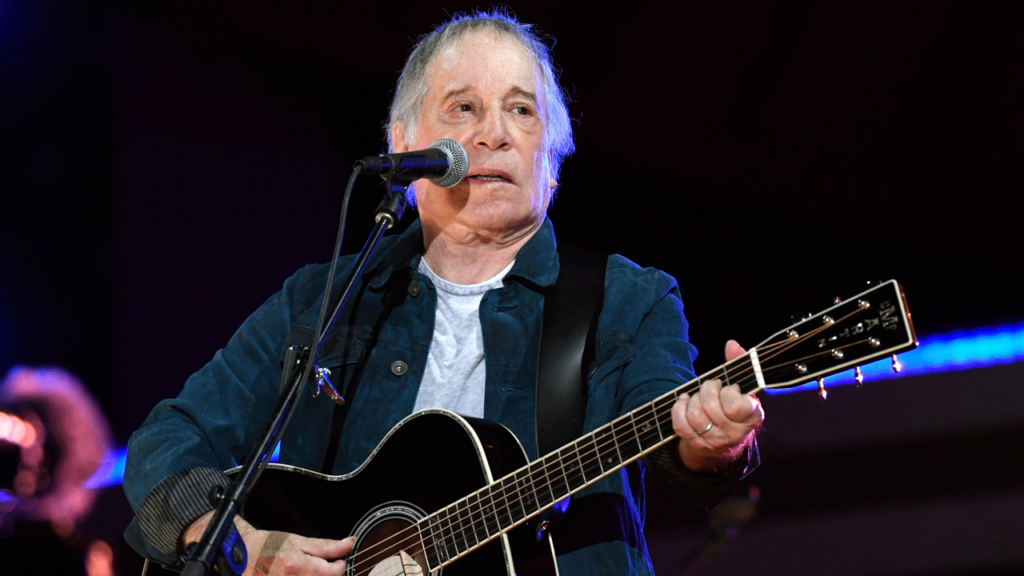 Paul Simon returning to stage after 7-year hiatus despite severe hearing loss