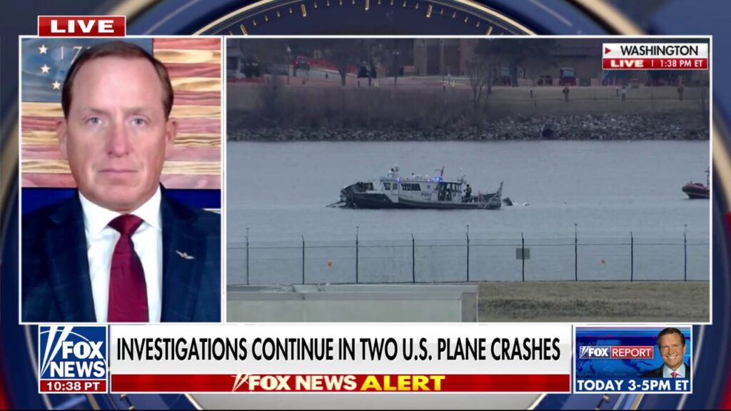 ‘Visual evidence’ shows both aircraft in DC collision were ‘sharing an altitude’: Former pilot