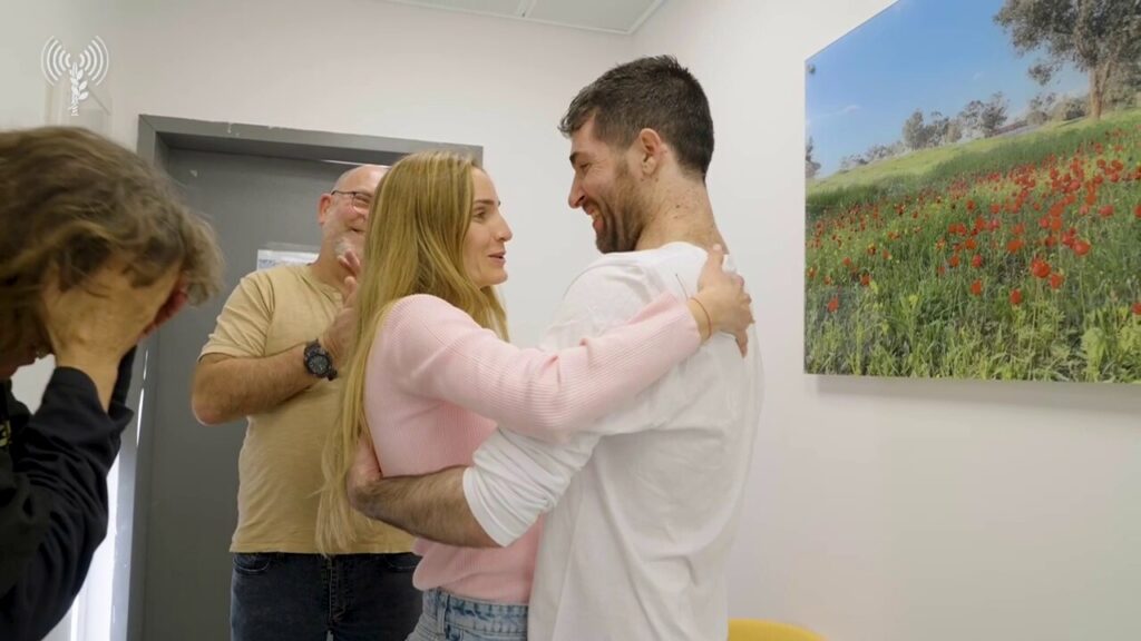 American-Israeli hostage reunited with wife, family after nearly 500 days