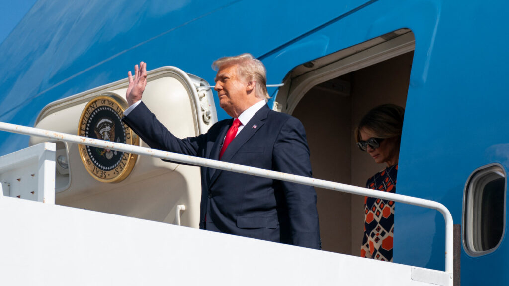 WATCH LIVE: President Trump arrives in Florida after busy week at White House