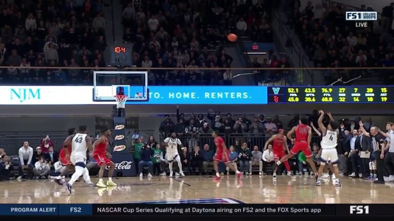 Tyler Perkins hits a game-winning 3-pointer as Villanova takes down No. 9 St. John's