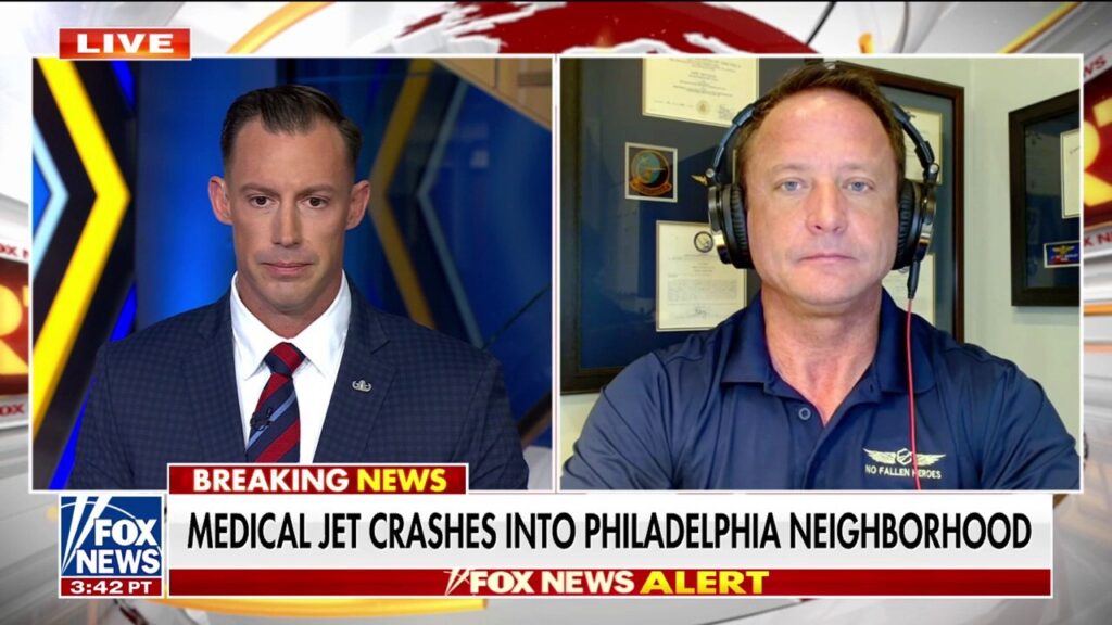 Top Gun veteran breaks down Philadelphia plane crash