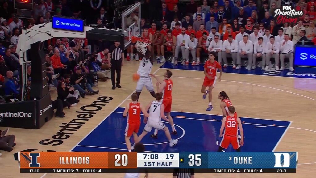 Kon Knueppel finds Khaman Maluach for a TOUGH ALLEY-OOP DUNK as Duke leads Illinois