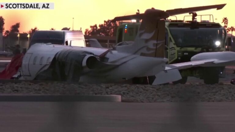 1 person killed, 3 injured after two private jets collide at Scottsdale Airport