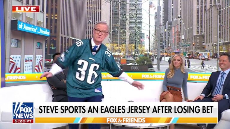 Steve Doocy wears Eagles jersey after losing bet to Jesse Watters