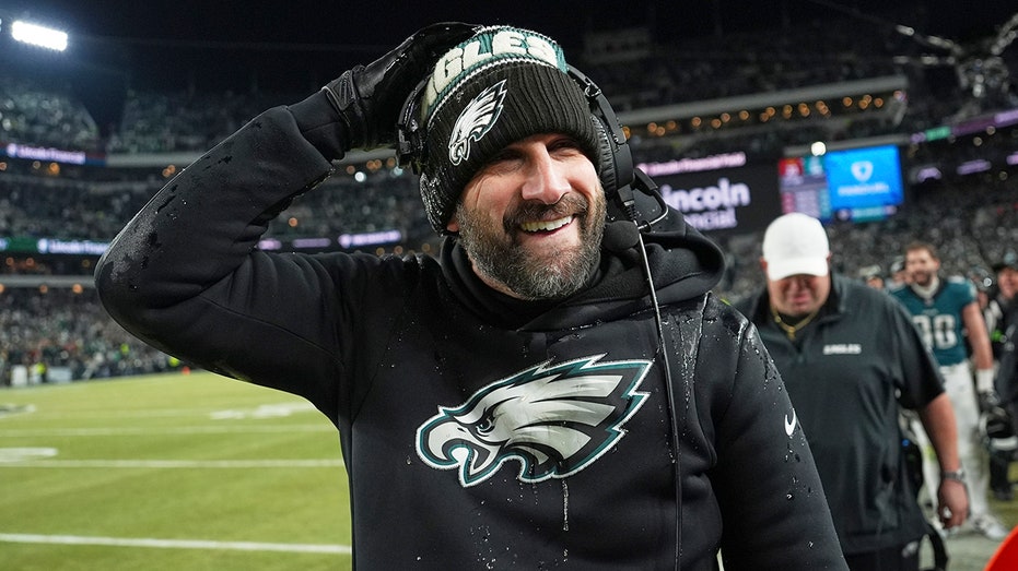 Eagles’ Nick Sirianni says calls to ban 'tush push' are 'insulting'