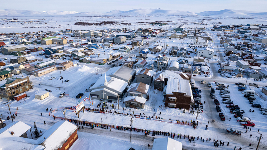 Crews searching for missing plane in Alaska carrying 10 people