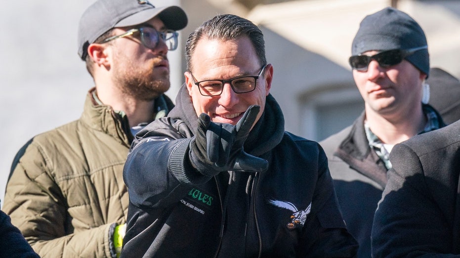 Pennsylvania Gov. Josh Shaprio mocked for Cowboys dig at Eagles' Super Bowl parade speech