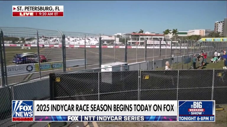 Sunny skies set the scene for first IndyCar race of 2025