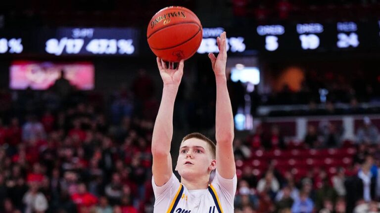 Heat star Tyler Herro's brother, Myles Herro, involved in shoving match after high school playoff game