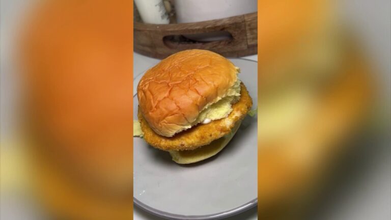 High-protein chicken sandwich dupe: Weight-loss coach shares recipe