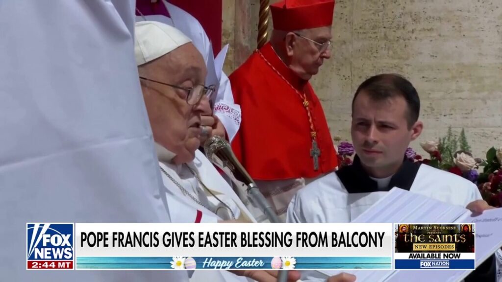Thousands gather in St. Peter's Square to celebrate Easter with Pope Francis