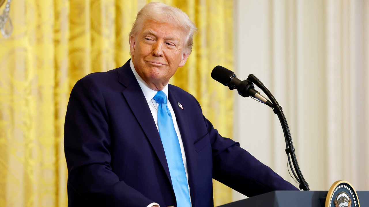 WATCH LIVE: President Trump presents Commander-In-Chief Trophy to Navy Midshipmen