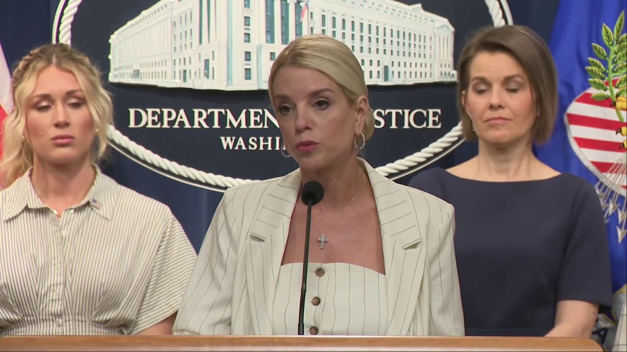 Attorney General Pam Bondi: Abrego Garcia will remain in El Salvador, 'end of the story'