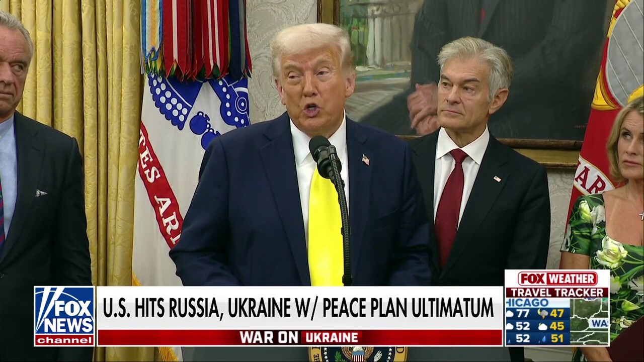 President Trump hits Russia and Ukraine with an ultimatum amid peace talks