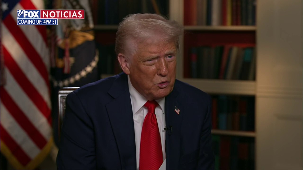 Campos-Duffy teaches Trump to say 'Make America Great Again' in Spanish