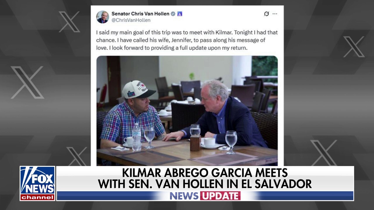 Sen. Van Hollen meets with Kilmar Abrego Garcia