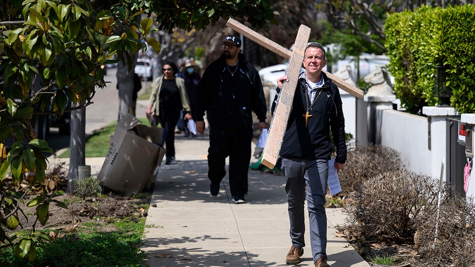 Southern California community members return for first time to site where church burned down ahead of Easter