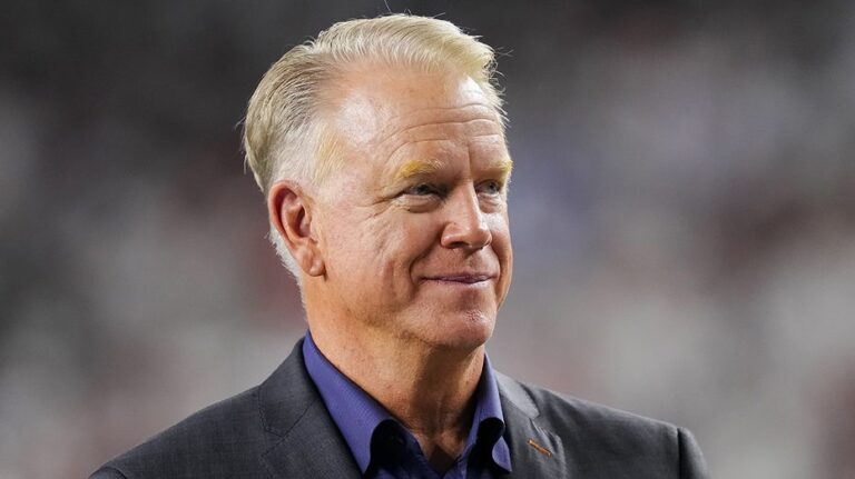 NFL MVP upset with Yankees' new radio announcer taking series off: 'You just don't do that'