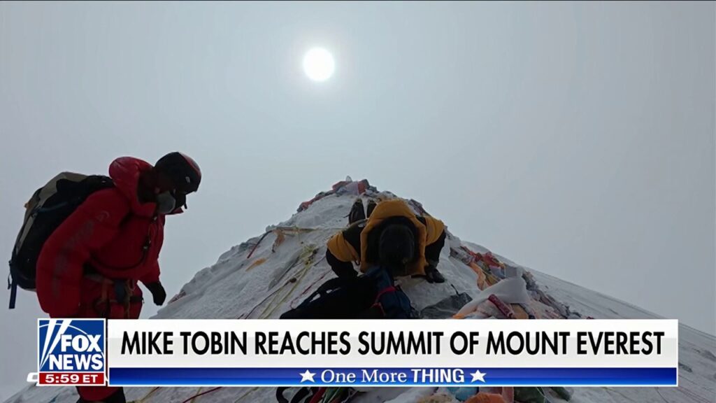 Fox News correspondent does push-ups atop Mount Everest