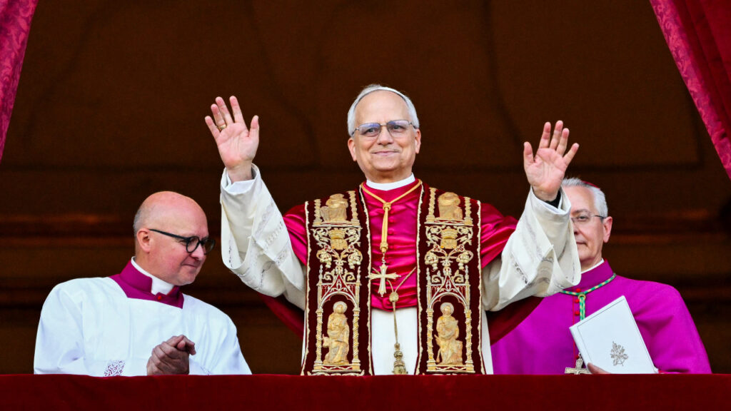 WATCH LIVE: Pope Leo XIV leads Vatican City in prayer from St. Peter's balcony