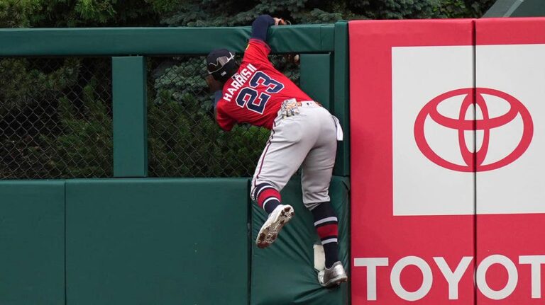 Braves outfielder Michael Harris II robs Phillies of three-run homer with sensational snag