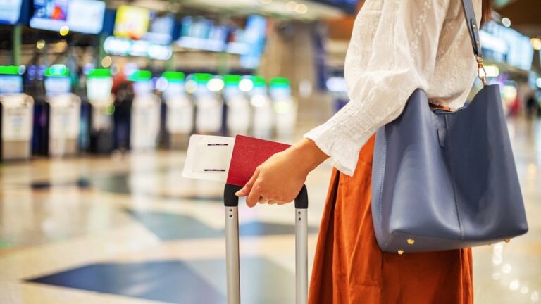 Airline changes domestic flight check-in window, plus 'risky foods' to watch