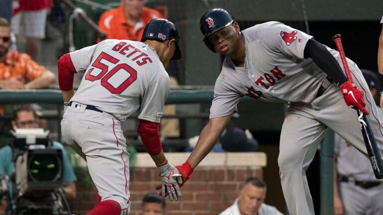 Ex-Red Sox star calls team's Rafael Devers trade 'crazy'