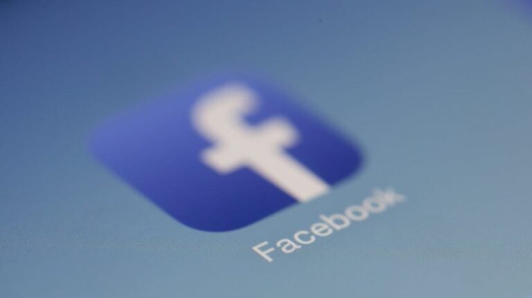 A close call with a Facebook scam that tried to steal credit card info