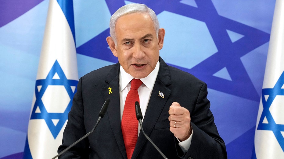 Netanyahu calls on Iranian citizens to seize 'opportunity' for regime change