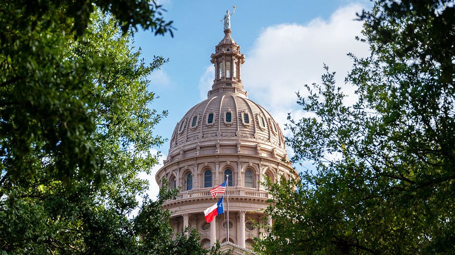 Texas Department of Public Safety closes Capitol grounds following 'credible threat' to lawmakers