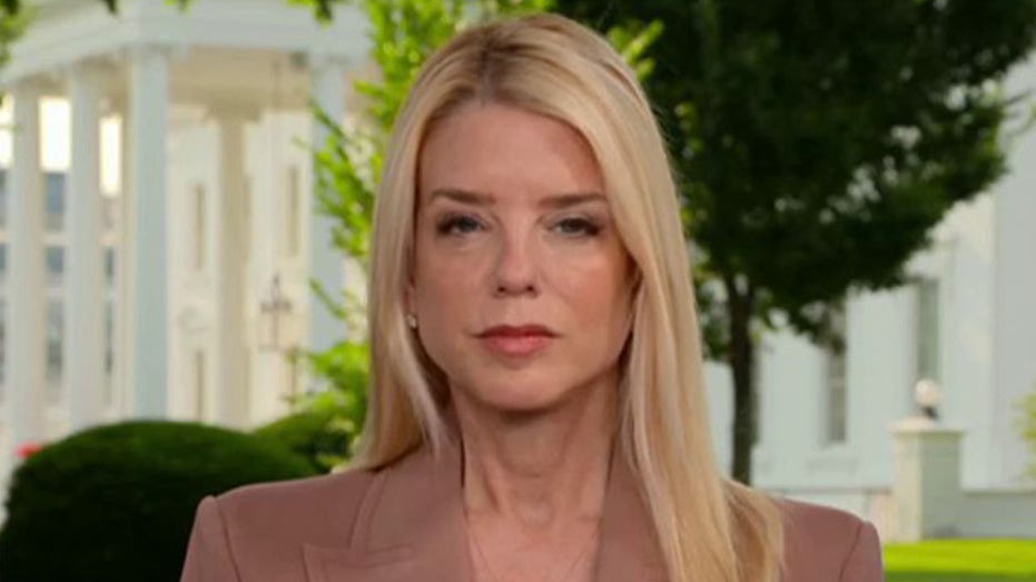 Attorney General Bondi calls out Gavin Newsom for not protecting city, vows to prosecute looters and rioters