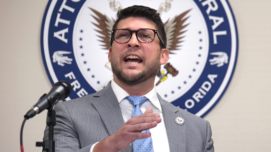 Florida AG refuses to back down after contempt ruling in state immigration law battle