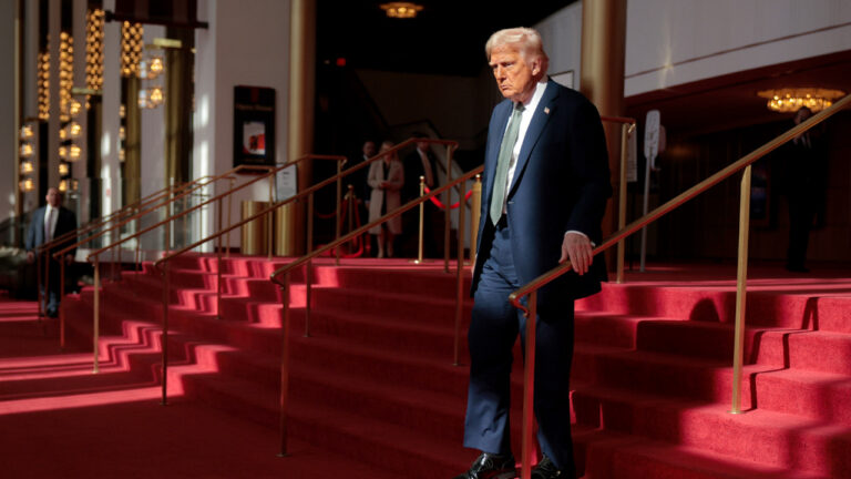 WATCH LIVE: Trump attends ‘Les Misérables’ premiere at Kennedy Center
