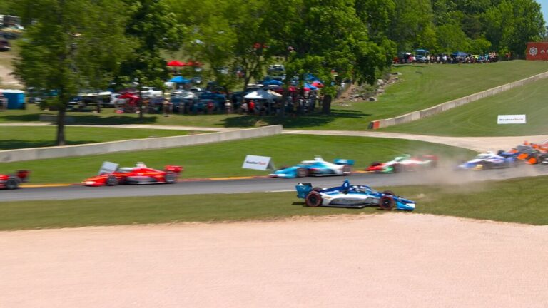 David Malukas spins out on the first lap at Road America