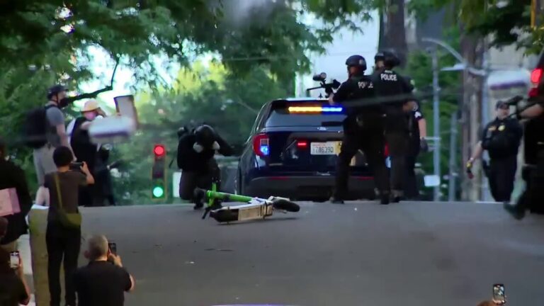 Anti-ICE protests erupt in Seattle