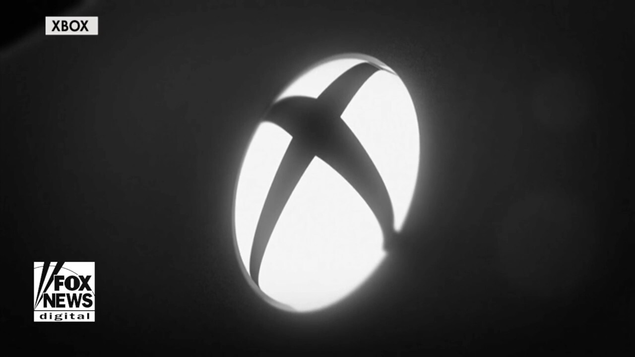 Microsoft Takes on Nintendo In the Handheld Gaming Wars